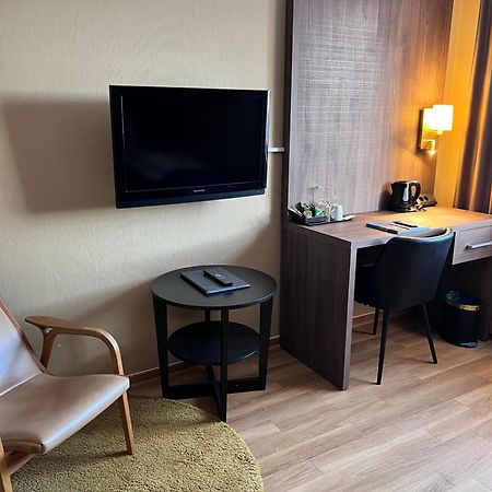 Hotel Wictoria マリエスタード エクステリア 写真