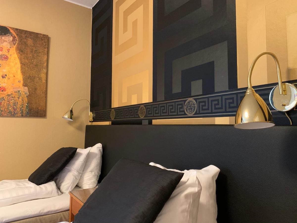 Hotel Wictoria マリエスタード エクステリア 写真